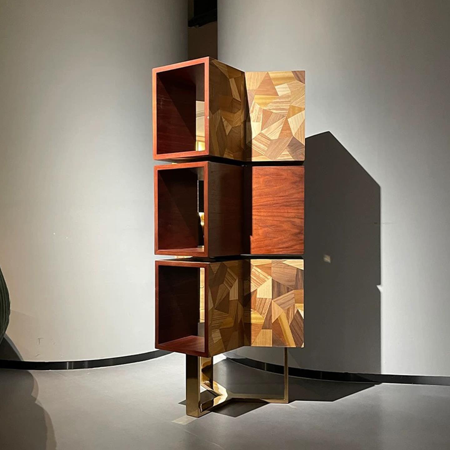 意式实木旋转书架轻奢高级感设计师款个性创造金属开放收纳置物柜