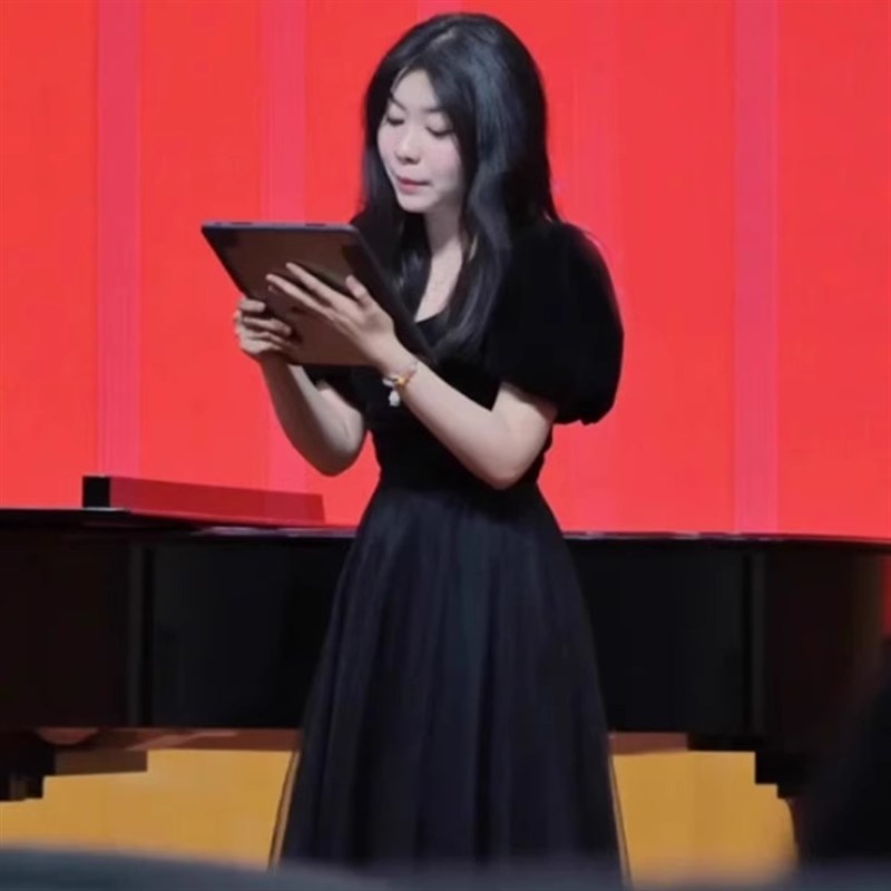 速发特大码晚礼服胖妹妹成人礼遮肚高级感200斤孩