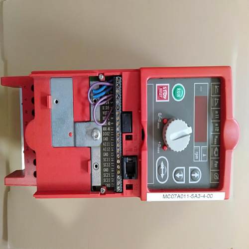 MC07A011-5A3-4-00 SEW变频器 拆机正品实~议价