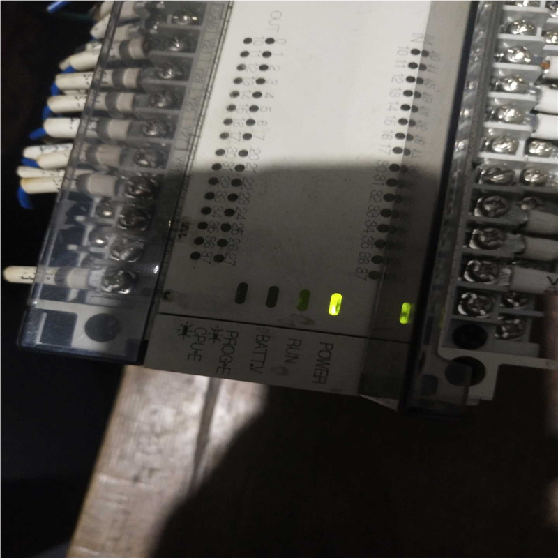 【顺庆】现拆机的 三菱PLC，型号FX2N一64MR一0.1，成色东【议价