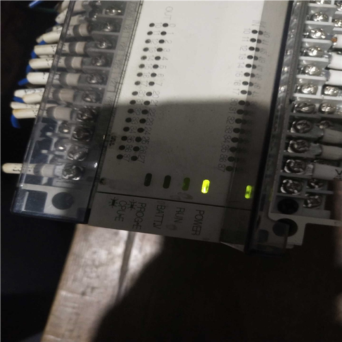 【顺庆】现拆机的 三菱PLC，型号FX2N一64MR一0.1，成色东【议价