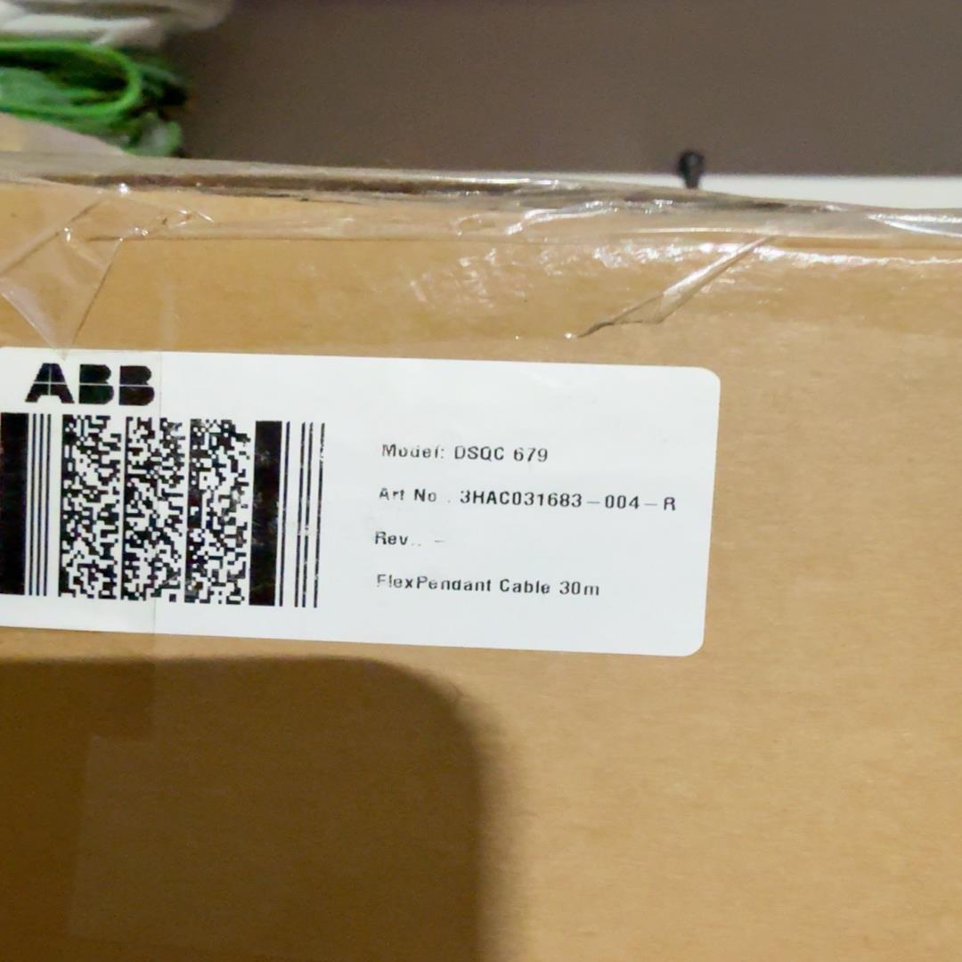 ABB30M示教器线  3HAC031683-004-R议价