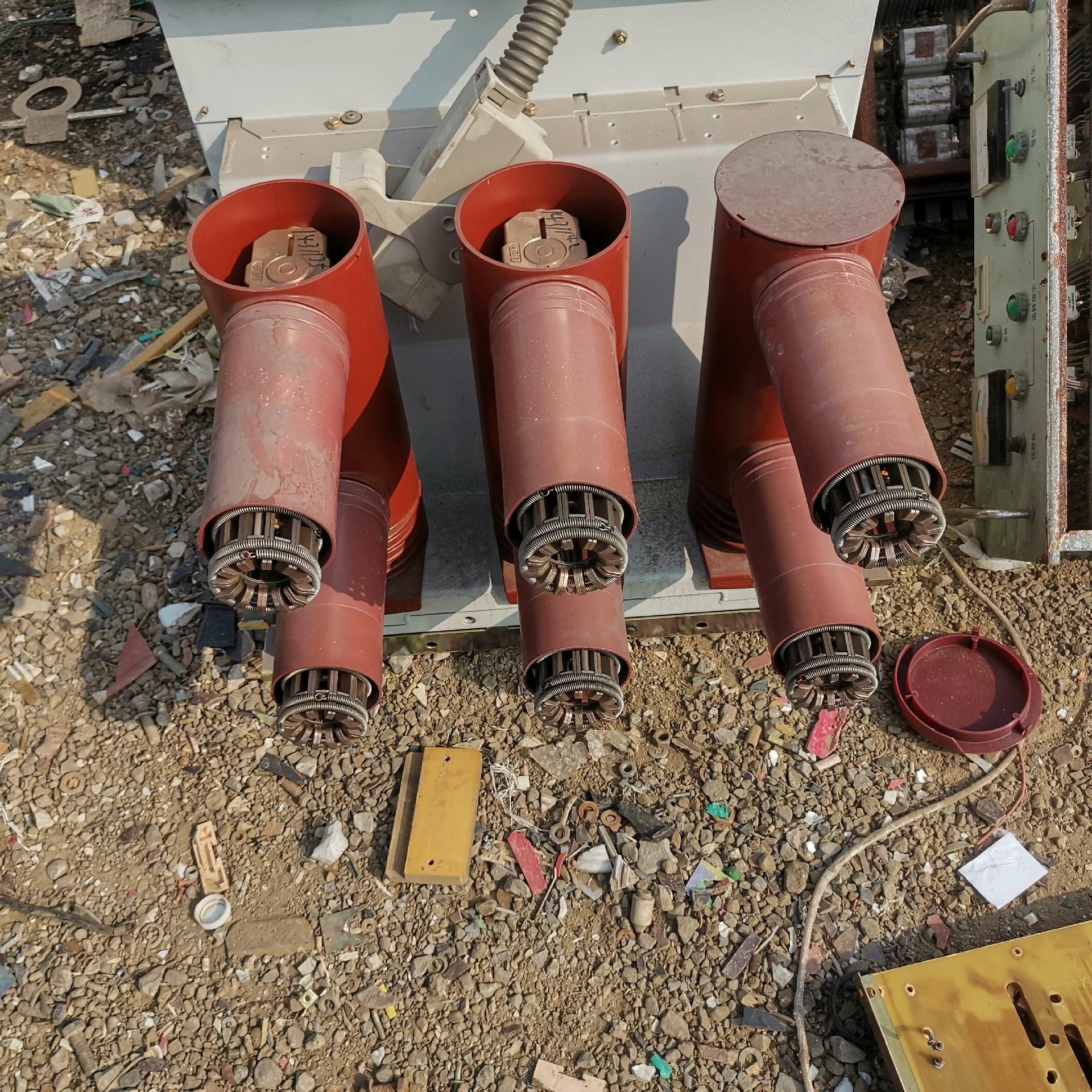 ABB VD4真空断路器外观完整无磕碰功能有的联（憨憨电子）