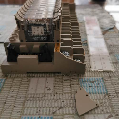 议价g7tc-oc16继电器模组含20个g7t-1112s