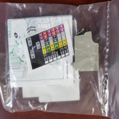 原装进口NSX NS NSE CVS 塑壳断路器OF  SDE 辅助触点 29450 现货