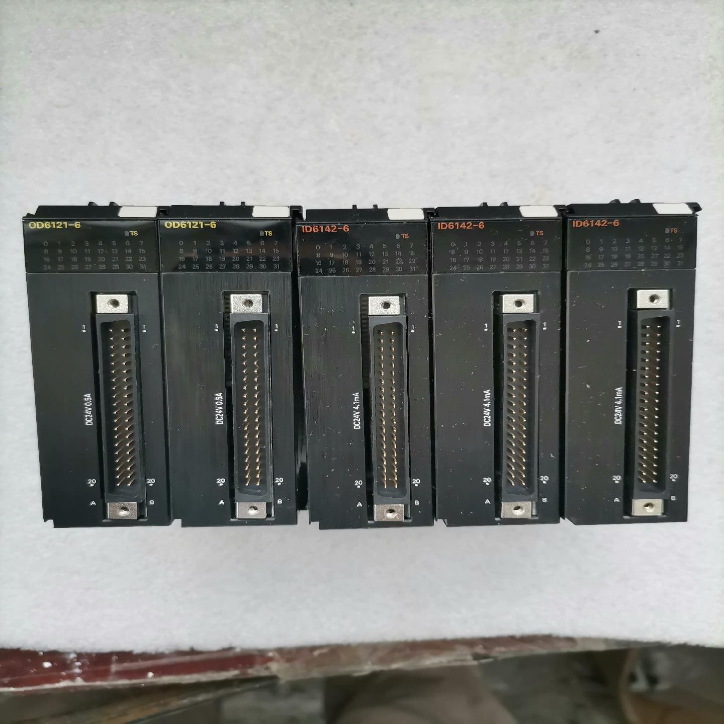 NX-ID6142-6  OmronPLC，原(崽崽配件）