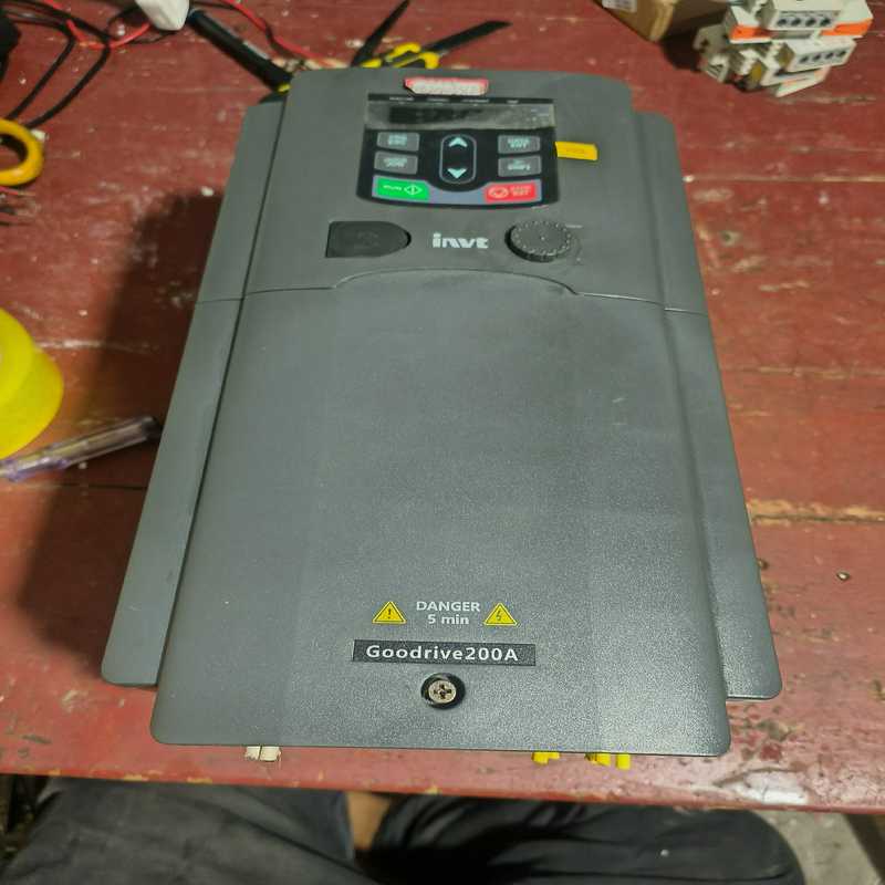 英威腾   GD200A-7R5/011P-4……7.5KW（gg设备）