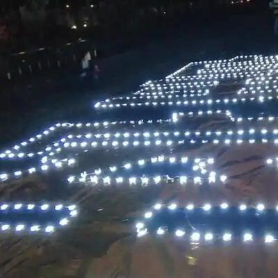 房工地网产楼体外墙发光字LED广告网格布楼盘地爬架拉网KVS挂喷绘