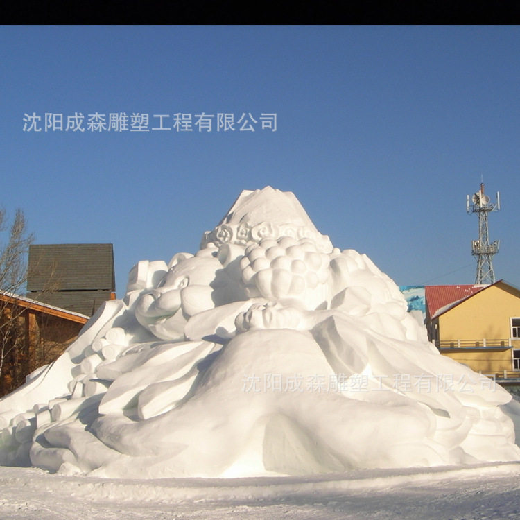 梦幻雪雕跨年装饰道具七彩发光易组装可复用户外美陈爆款