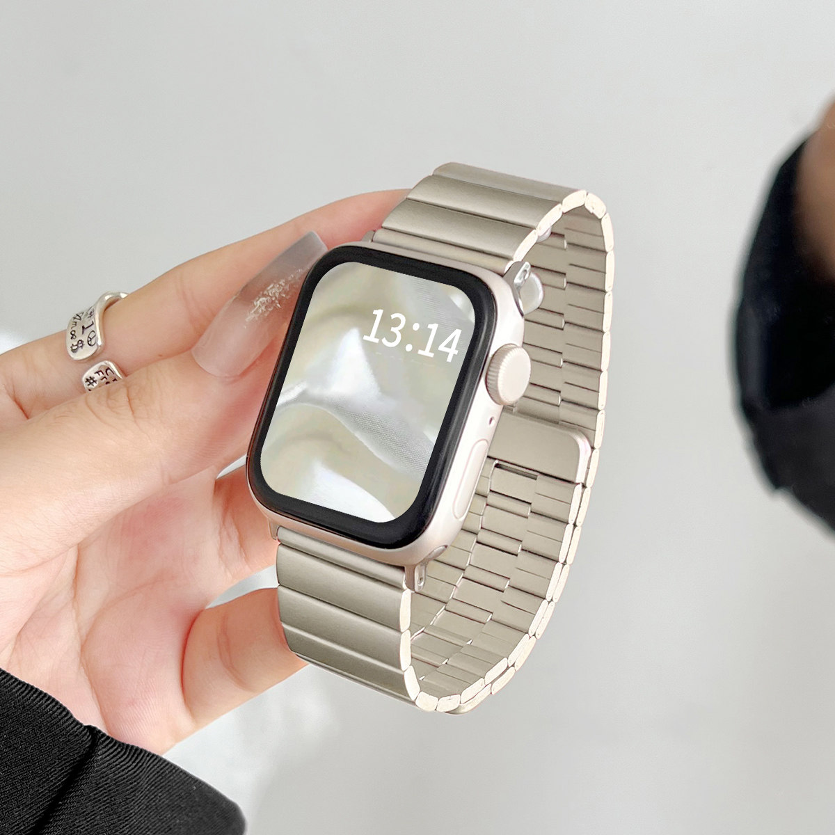 适用华为fit3表带金属新款watch fit4腕带女生创意磁吸智能手表fi