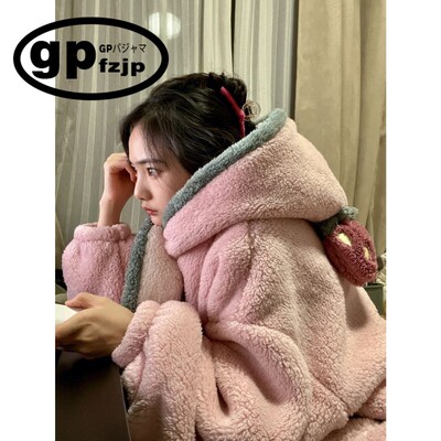 日本小众GP草莓连帽珊瑚绒睡衣女款冬季加厚家居服睡袍可外穿睡裙