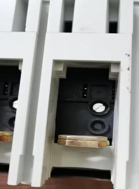 ABB   丅s3L   4P200A塑壳断路器，余料，(崽崽配件）