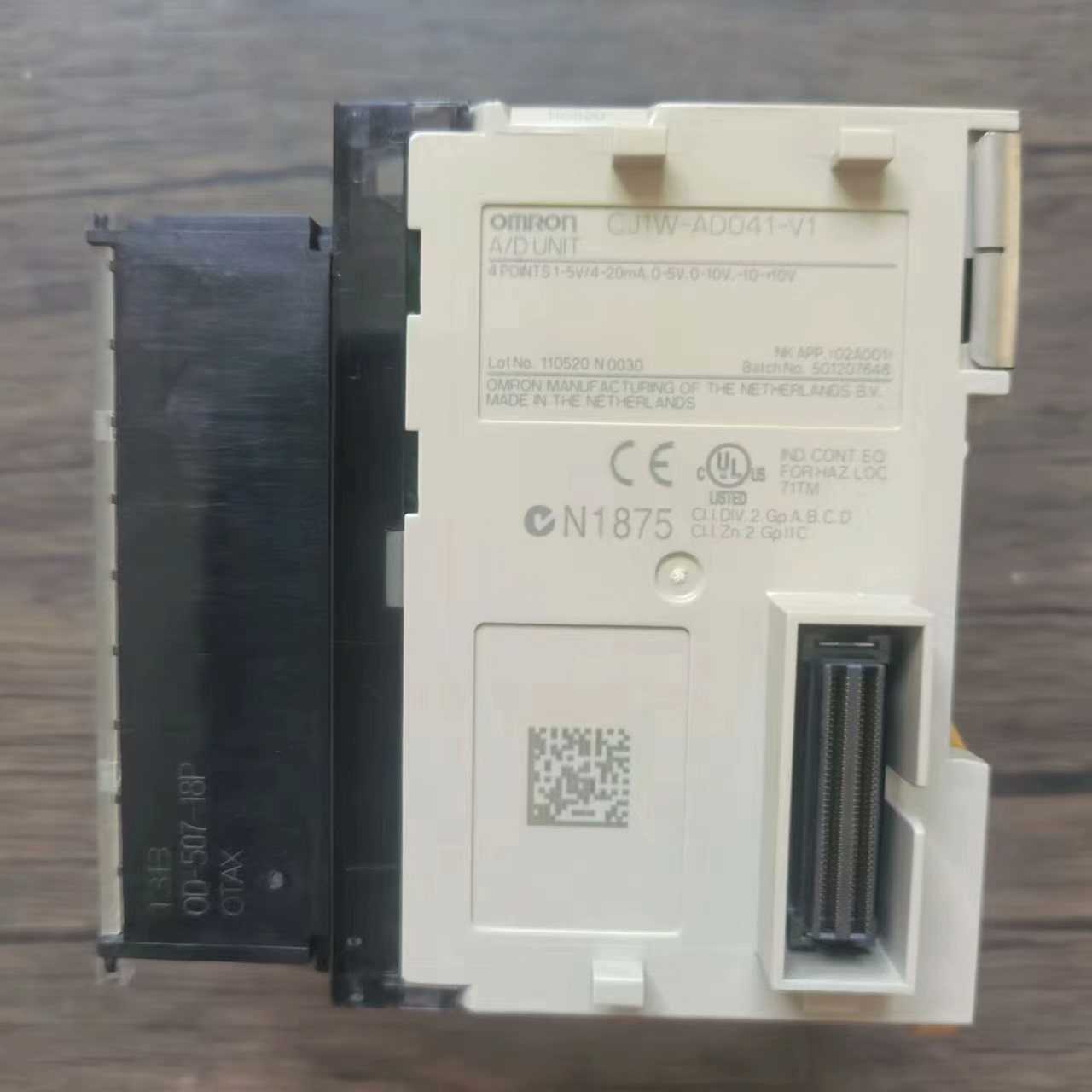 议价欧姆龙模块 CJ1W-AD041-V1，拆机，成色漂亮，