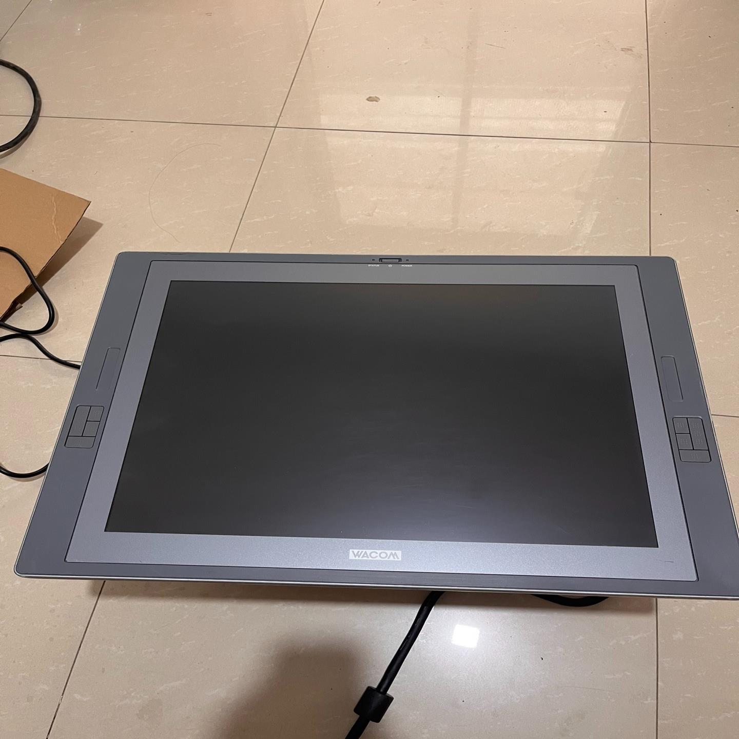 （议价）com CintiQ(新帝) 21UX DTZ-2100