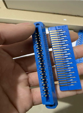 socapex连接器。共两种图片实物图。懂的来。（憨憨电子）