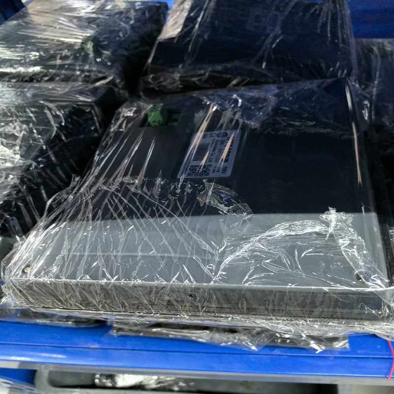 威纶MT6103ip威纶通触摸屏，拆机，九成新，功能包好。议（耶耶电