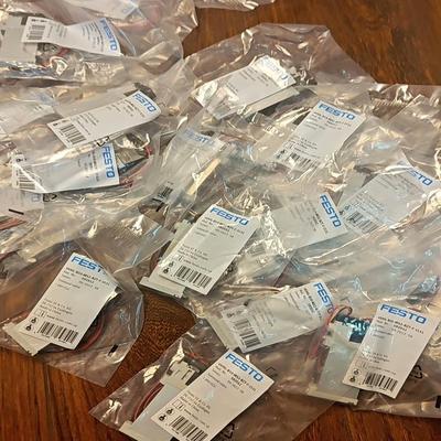 议~费斯托电磁阀593512型号VUVG-B10-M52-RZT