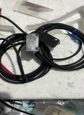 议~基恩士PZ-M51光电感应器，只有发射（T）R图片就是货，未