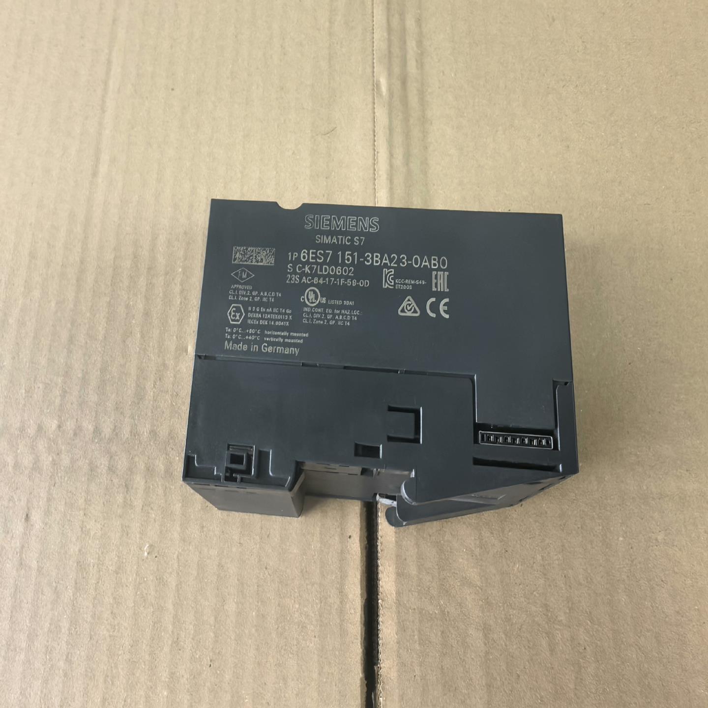 议~西门子PLC 151-3BA23-0AB0 18年 功能正常