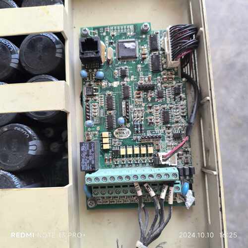 议~普传变频器型号:PI8100 7R5G3    7.5KW