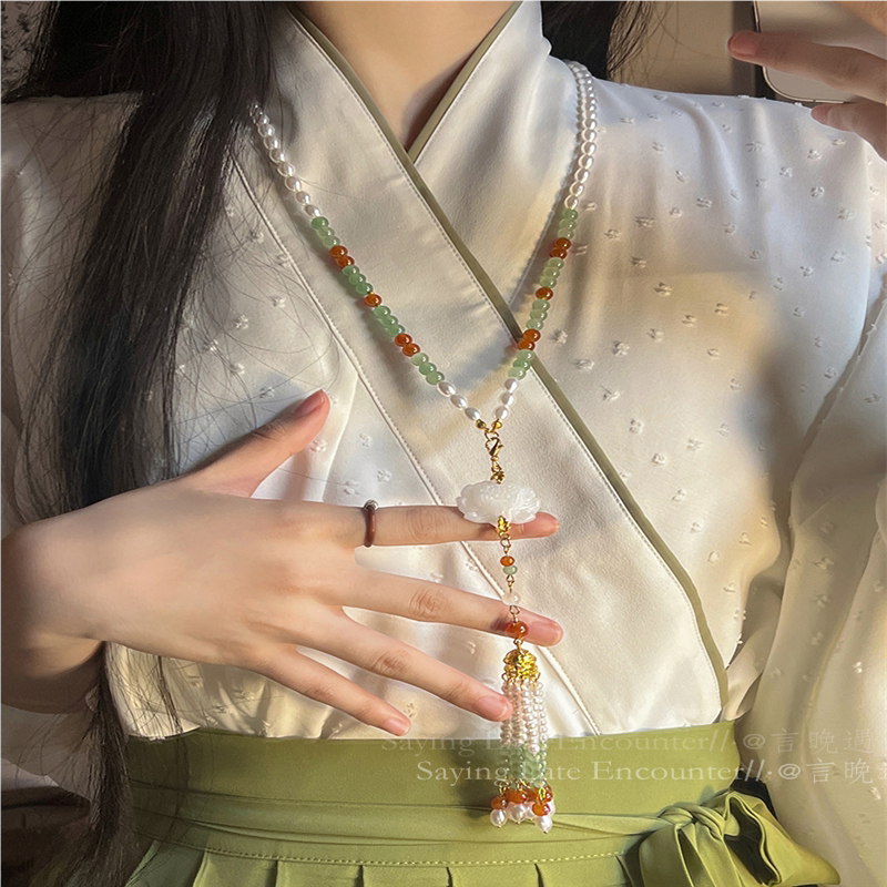 国风压襟汉服长款项链新中式古风背云流苏璎珞明制马面裙旗袍配饰
