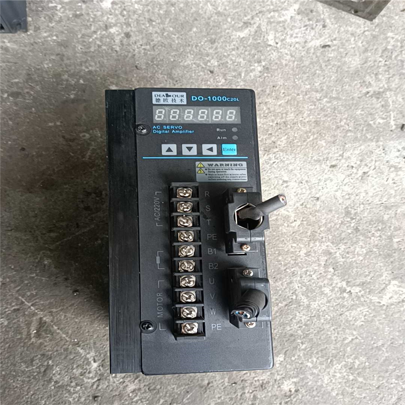 德欧伺服驱动器一台，DO-1000C20L，下来的，功能（憨憨电子）