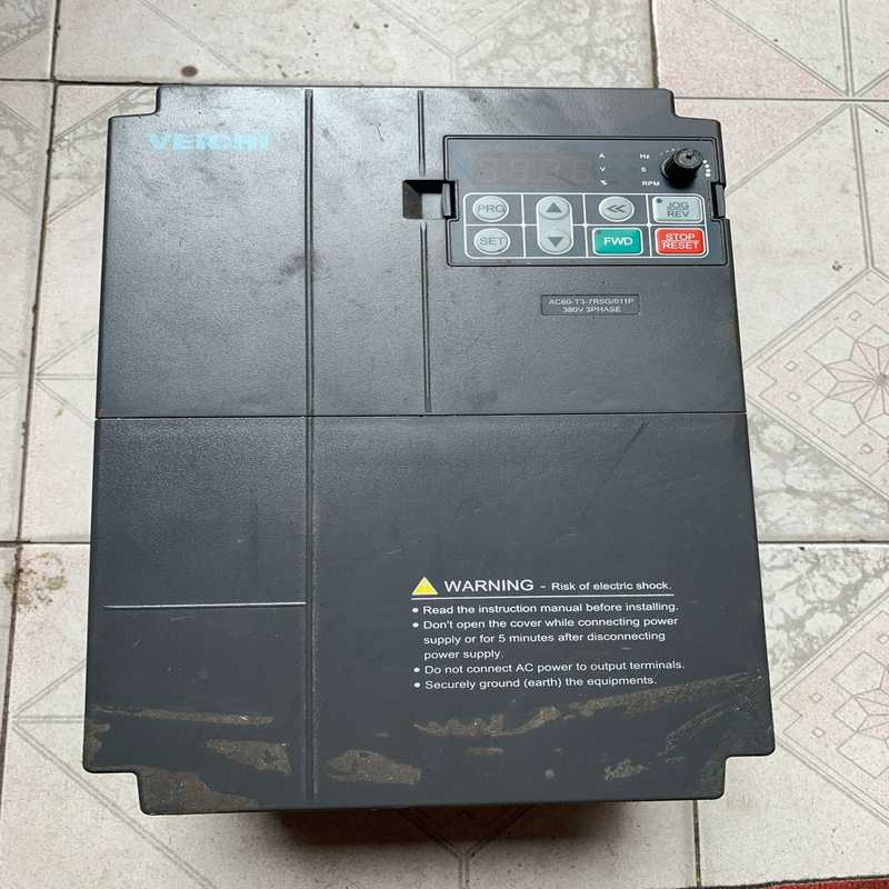 AC60-T3-7R5G/011P  伟创变频器，实图。（gg设备）
