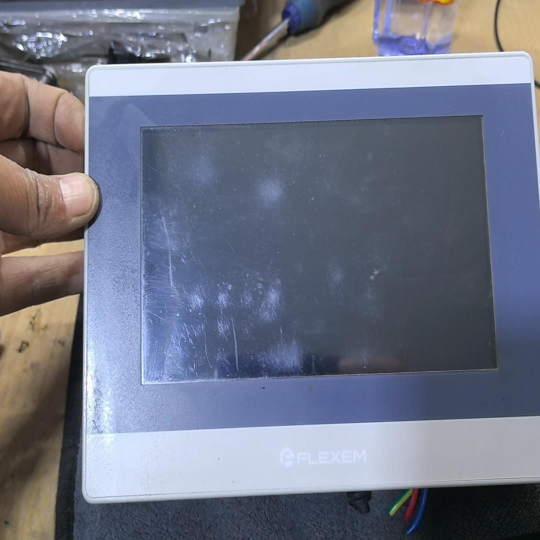 议~繁易FE6070W触摸屏，成色如图，功能