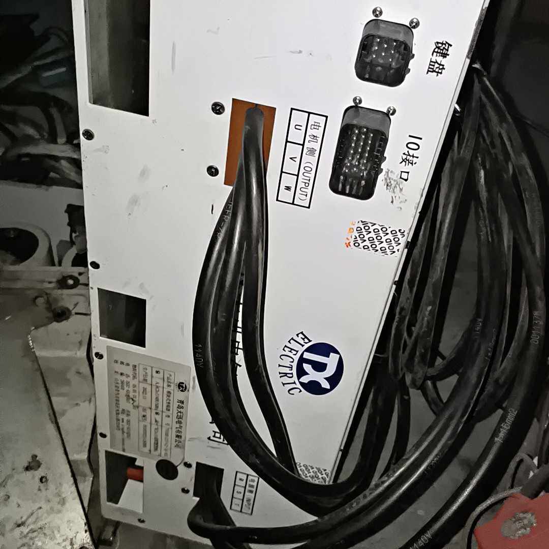 青岛天讯采煤机TX100变频器功能包好,成色漂亮(耶耶电子)