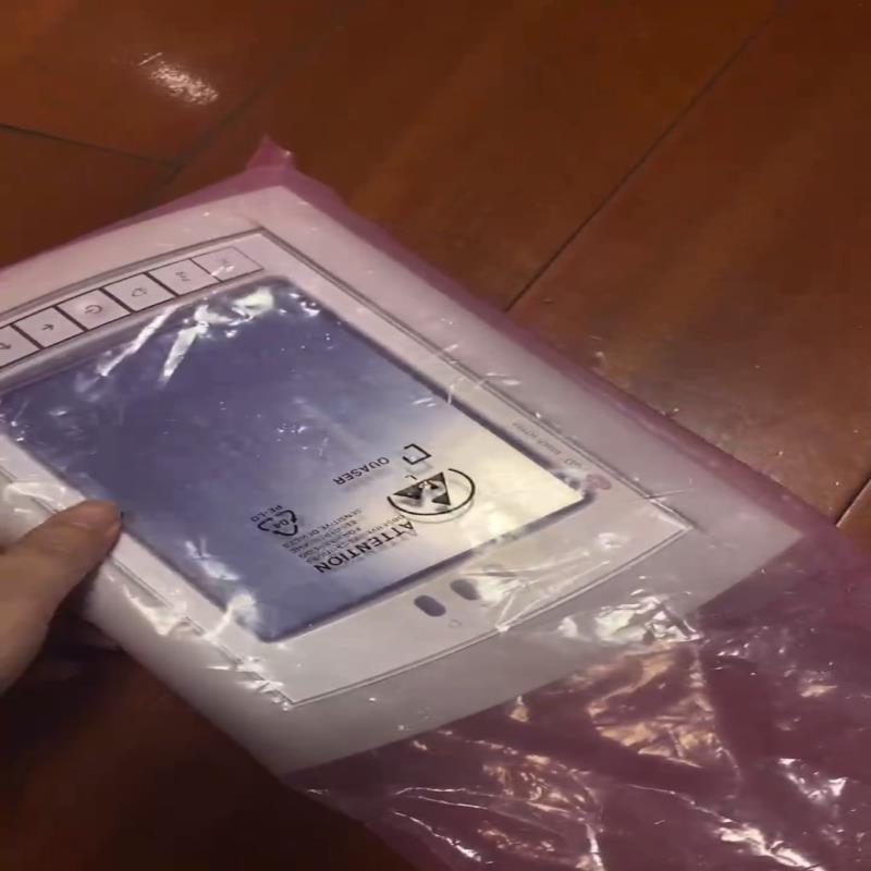 PGD2000F00 Pgd3000F00 各一台99新，手(崽崽配件）
