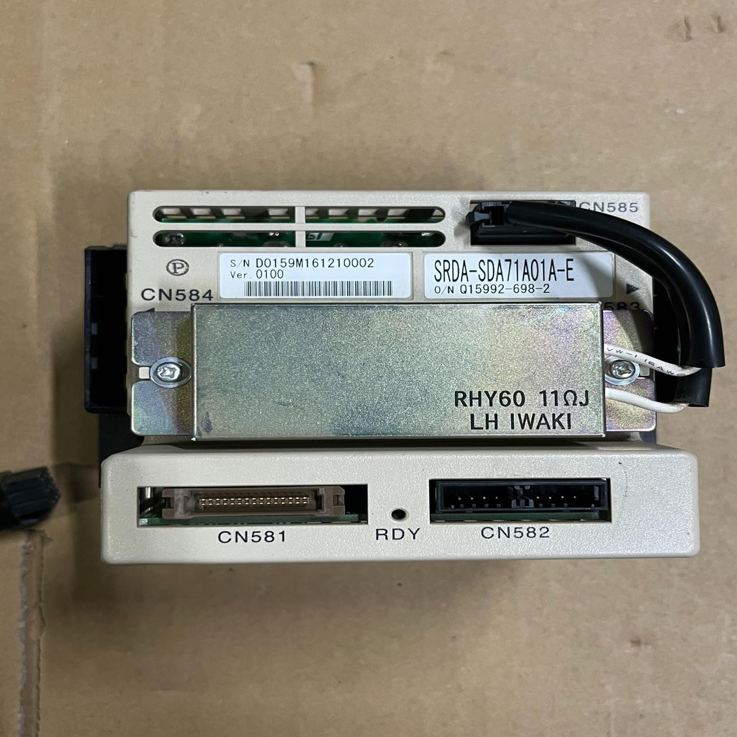 SRDA-SDA21A01A-E 安川伺服驱动器(崽崽配件）