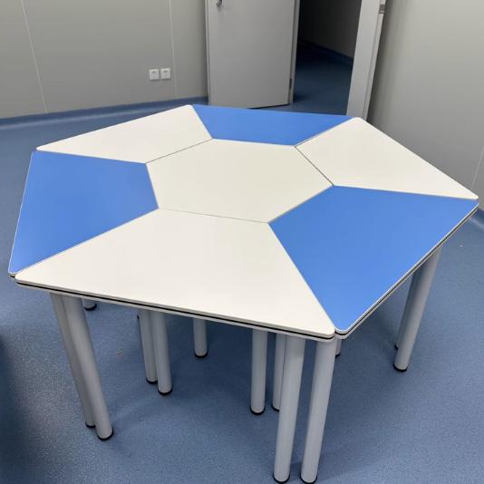 六边形智慧团体辅导活动培训班梯形桌心理教室拼接组合团辅课桌椅