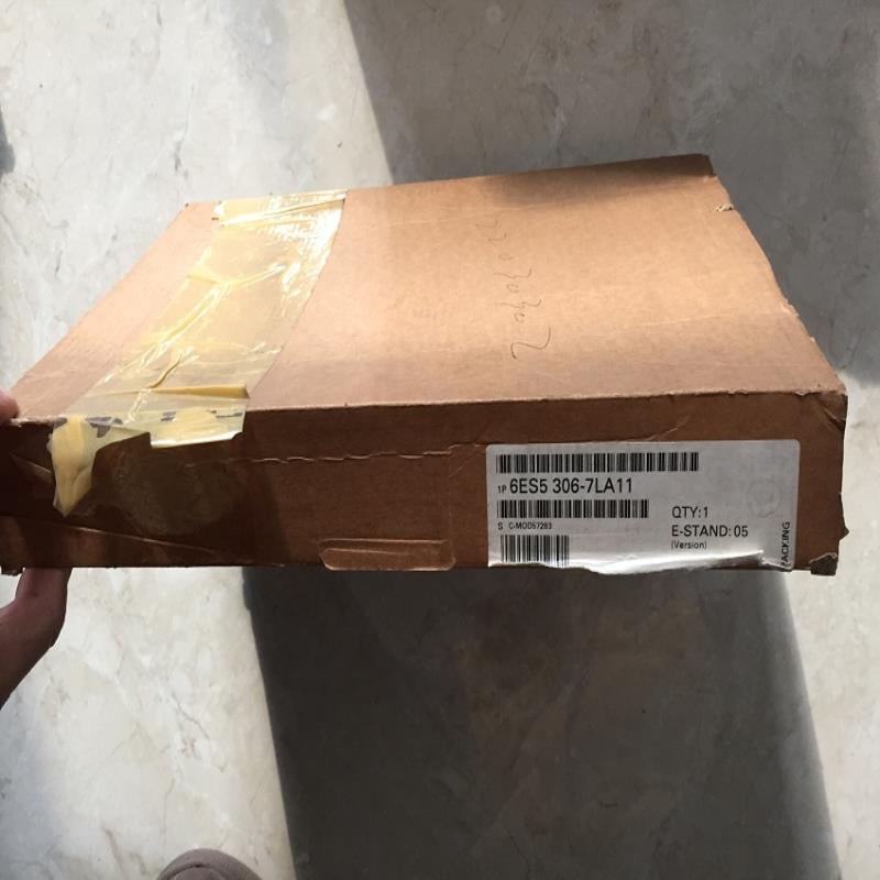 6ES5 306-7LA11 6ES5306-7LA11 西门子PLC模块 全新原装~议价