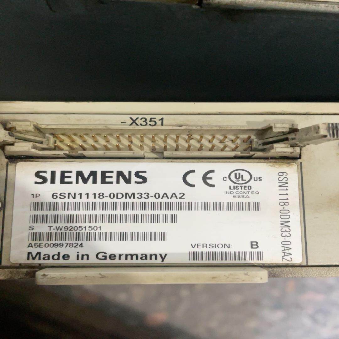 6SN1118-0DM33-0AA2，611D驱动轴卡(崽崽配件）