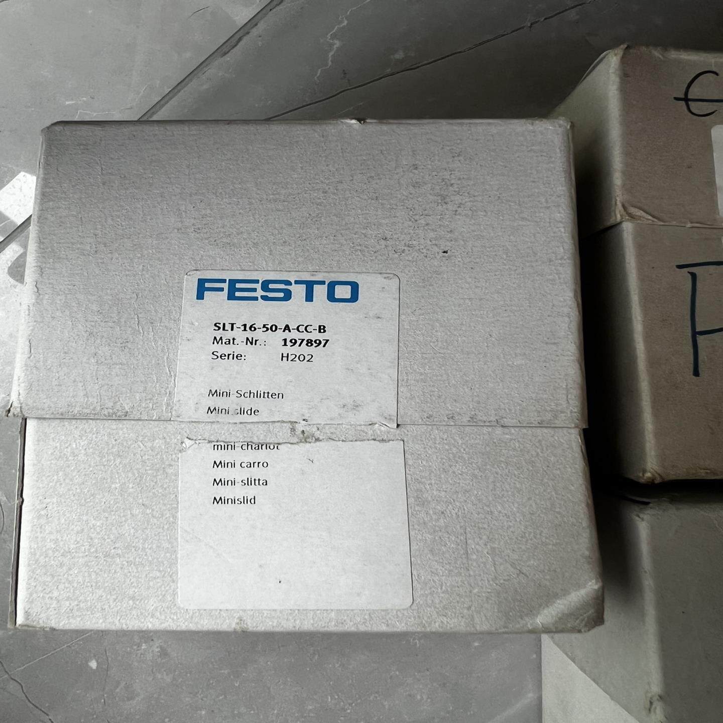 FESTO滑台气缸 SLT-16-50-A-CC-B 1(崽崽配件）