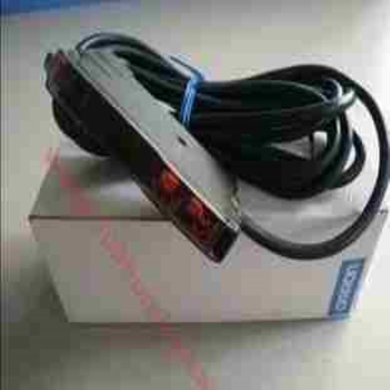 OMRON E3X-DAH11-S 光电开关 数字议价