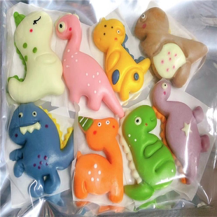 乔治恐龙霸王龙卡通馒头模具四个一套可爱蒸馒头模具颈龙三角龙