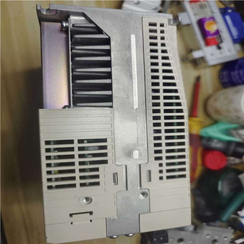 议~SGDV-120A11A002000安川伺服驱动器,视屏与图