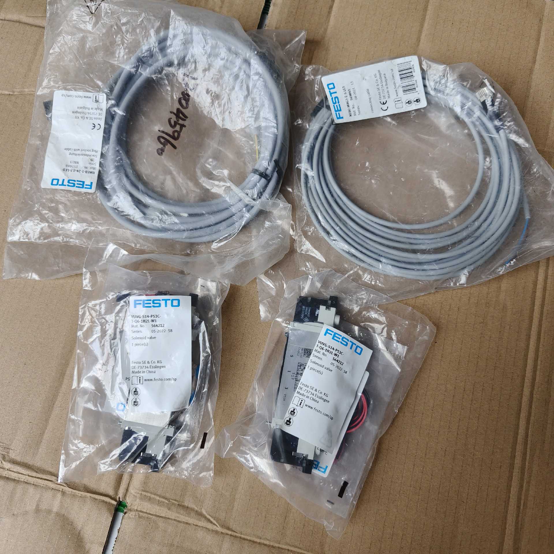 费斯托电磁阀L14-P53C-T-G18-1P3(崽崽配件）