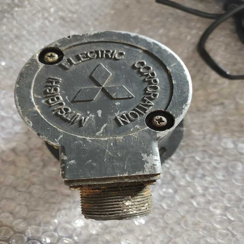 多摩川TS5146N10编码器，三菱电机拆下带后盖，成色如图~议价