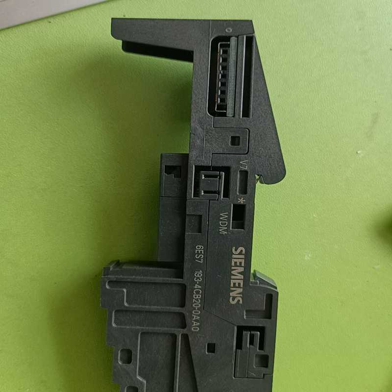 全新 西门子ET200S 6ES7 193-4CB20-0A（崽载电子）
