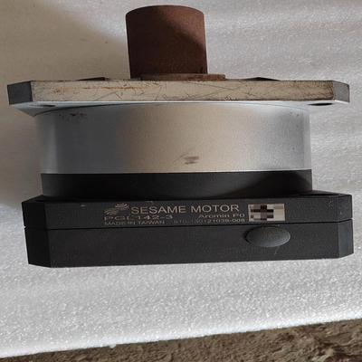 台湾世协星减速机PGL142一3，功能完好，一运费到付，实物（耶