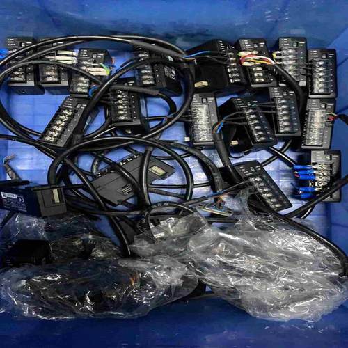 基恩士KYENCE通讯模块DL-RS1A位移传感器功能议价