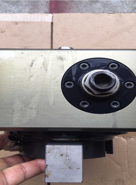 【汇生】德国雄克90度角气缸，型号：AC13210R，成色如图，实物【