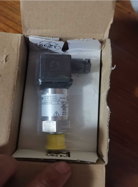 17.600G一60O2一R一1一5一100一300一P一0（憨憨电子）