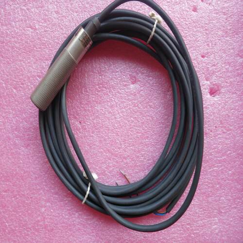 全新正品无包装BALLUFF巴鲁夫 BES 516-420-AO-L-PU 现货