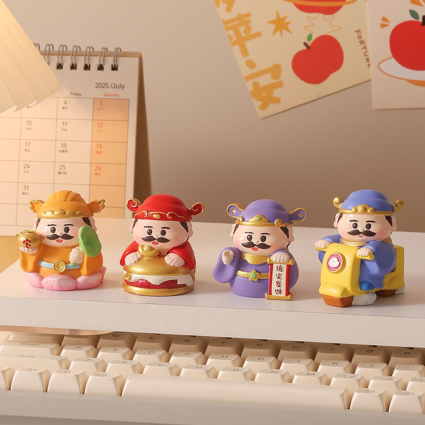 电脑小摆件可爱财神爷小摆件工位情绪稳定神器办公桌面招财装饰品