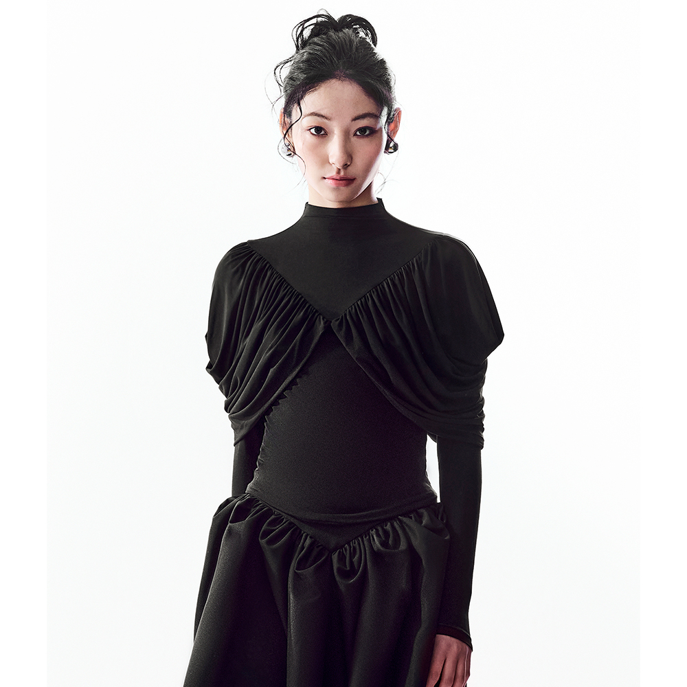 CHYEESEZHOUV形褶皱针织打底衫