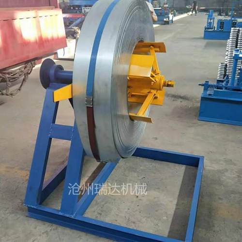 带钢C型钢机上料架单臂立式上料架压瓦机彩钢带钢镀锌卷板上料架