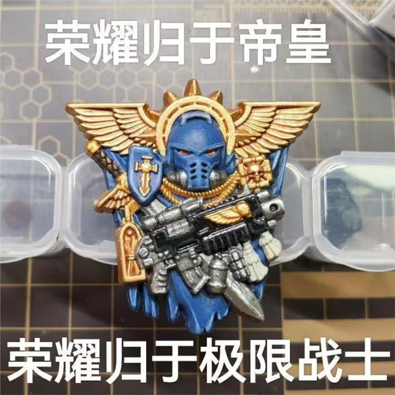 战锤4000游戏周边星际战士2阵营纪念章合金战锤40K徽章胸针挂件
